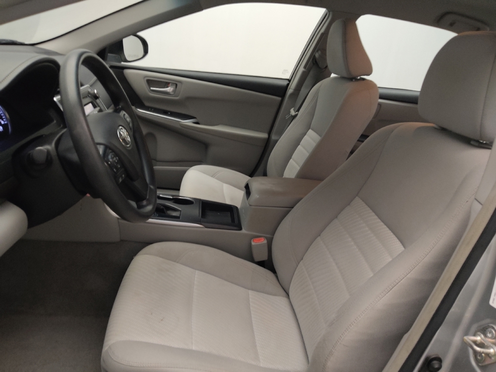 2017 Toyota Camry LE - Photo 13
