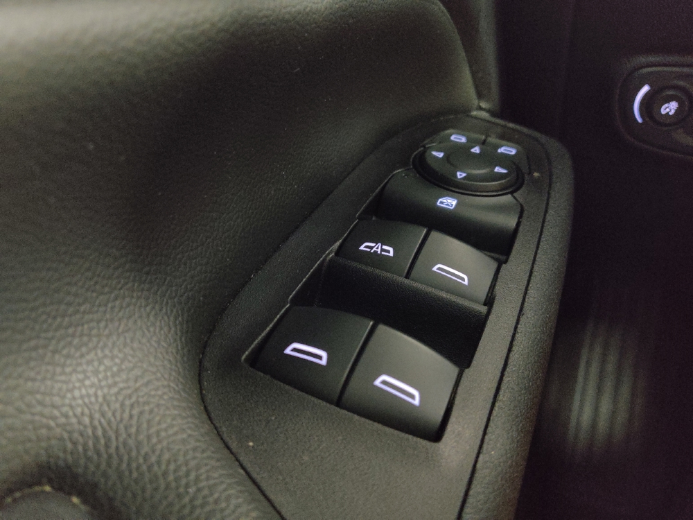 2022 Chevrolet Equinox LT - Photo 21