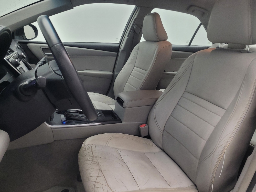 2017 Toyota Camry XLE - Photo 13