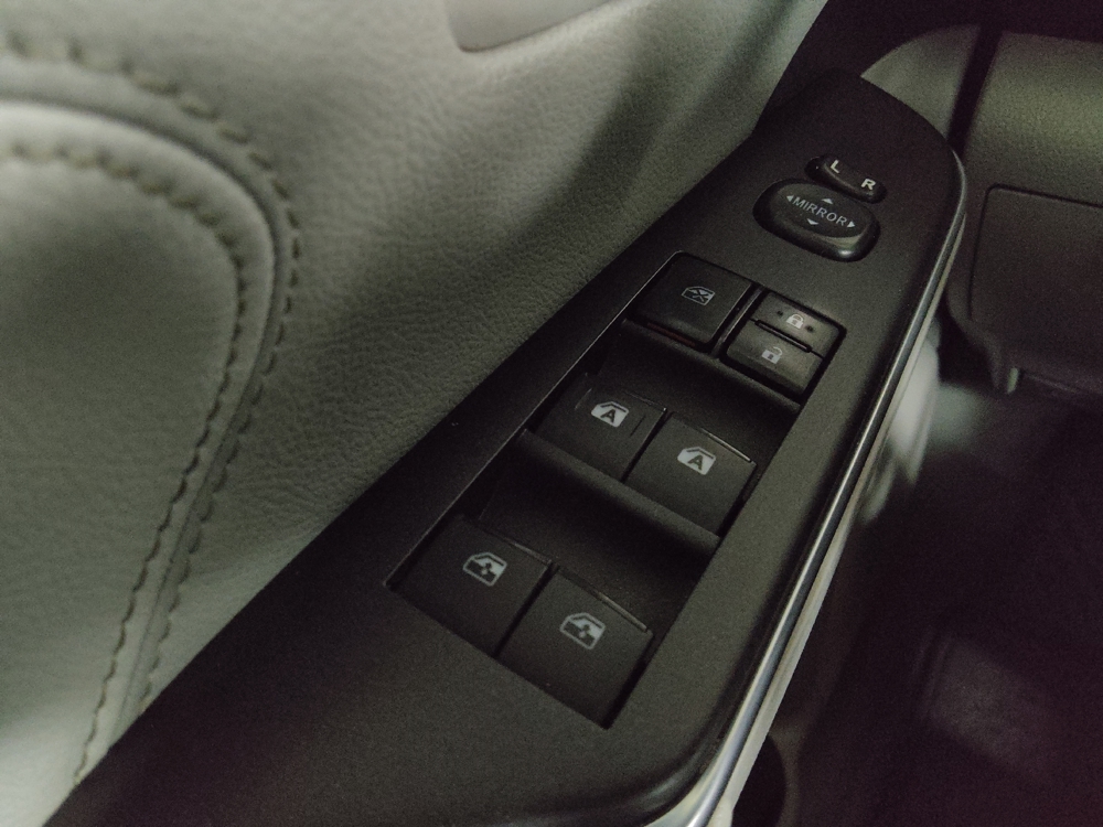 2017 Toyota Camry XLE - Photo 21