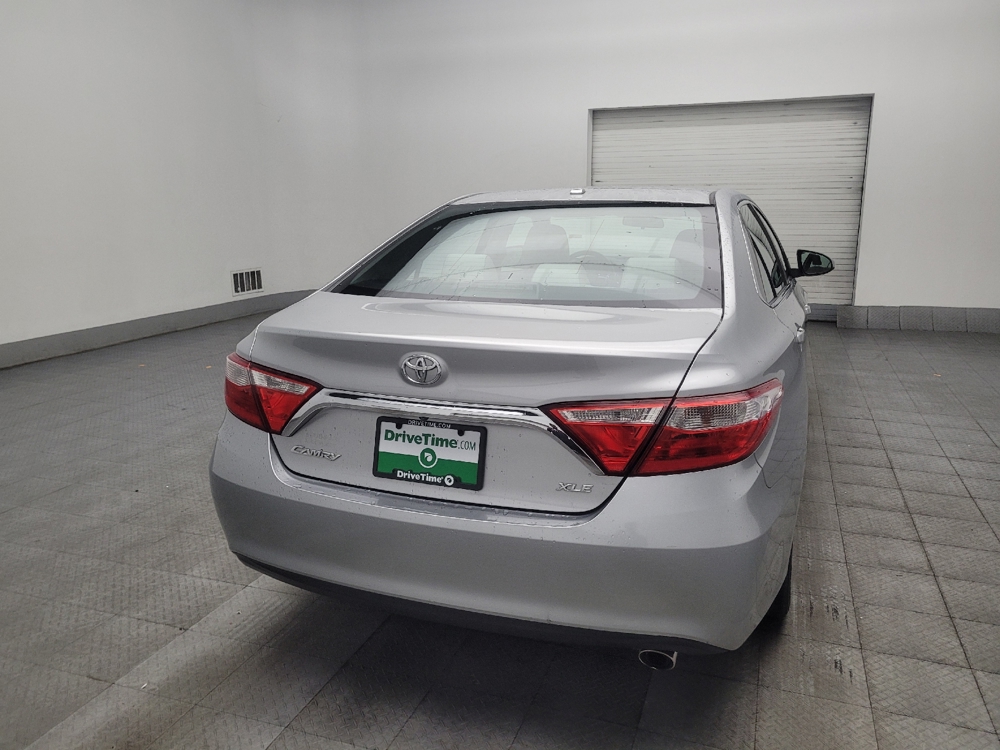 2017 Toyota Camry XLE - Photo 6