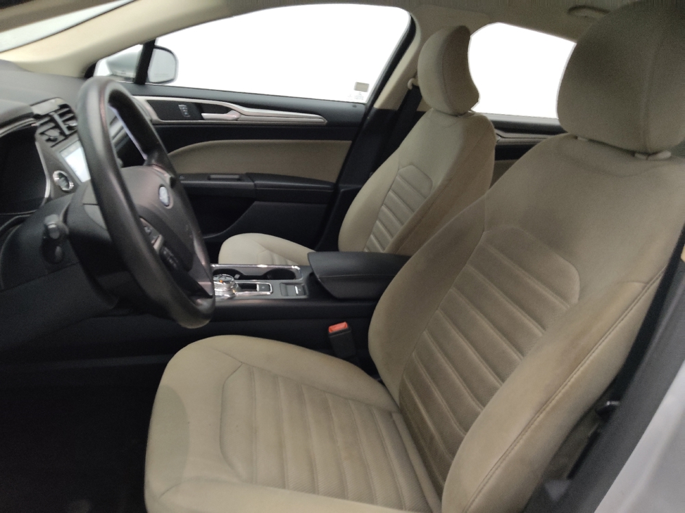 2019 Ford Fusion S - Photo 13