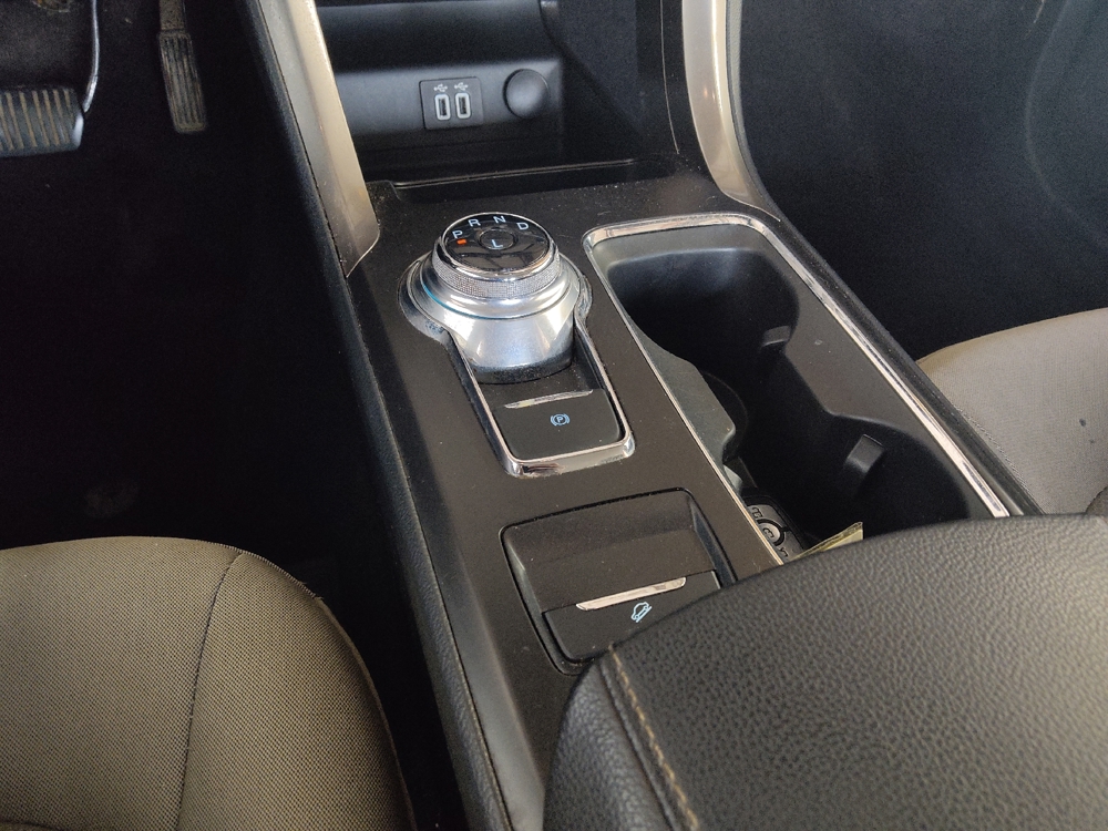 2019 Ford Fusion S - Photo 20