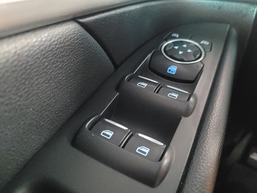 2017 Ford Explorer XLT - Photo 21