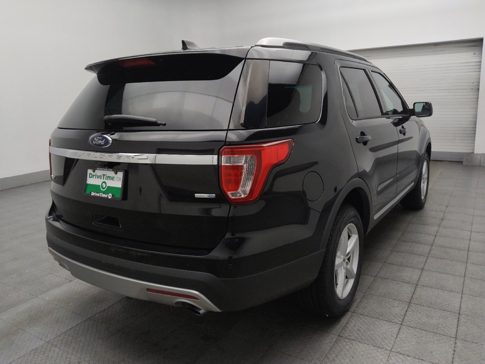 2017 Ford Explorer XLT - Photo 7