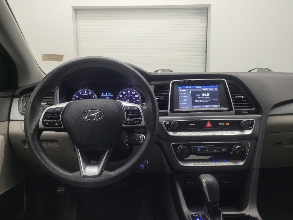 2018 Hyundai Sonata SE - Photo 17