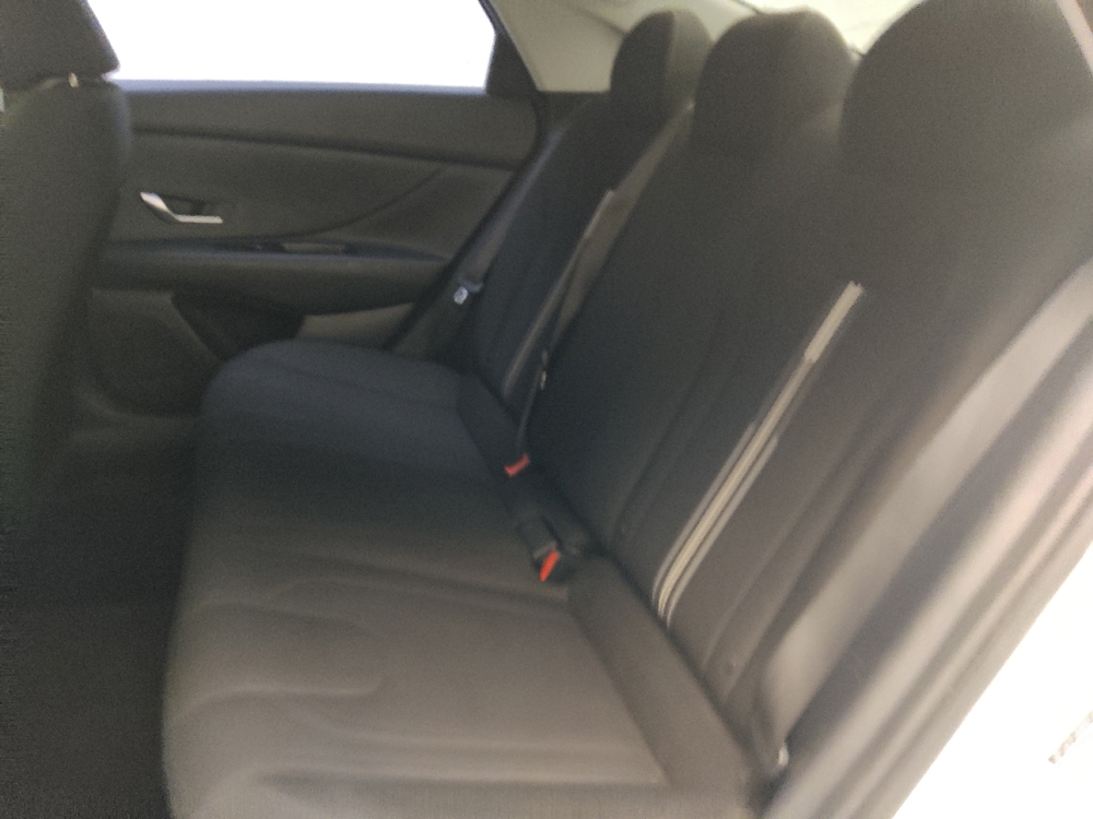 2021 Hyundai Elantra SEL - Photo 14