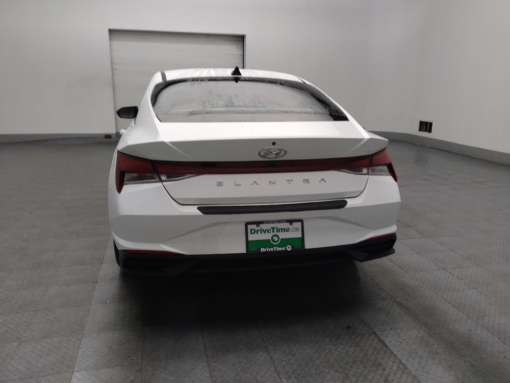 2021 Hyundai Elantra SEL - Photo 5
