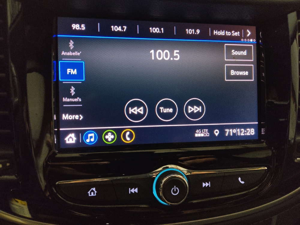 2020 Chevrolet Trax LS - Photo 19