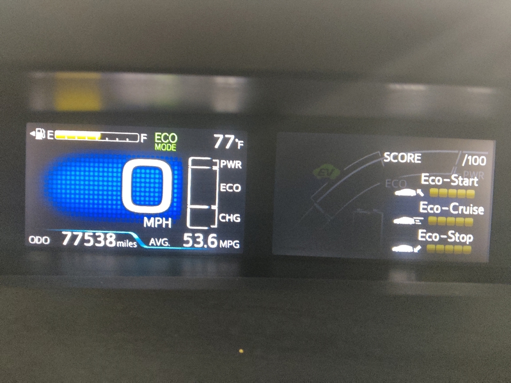 2016 Toyota Prius Four - Photo 18