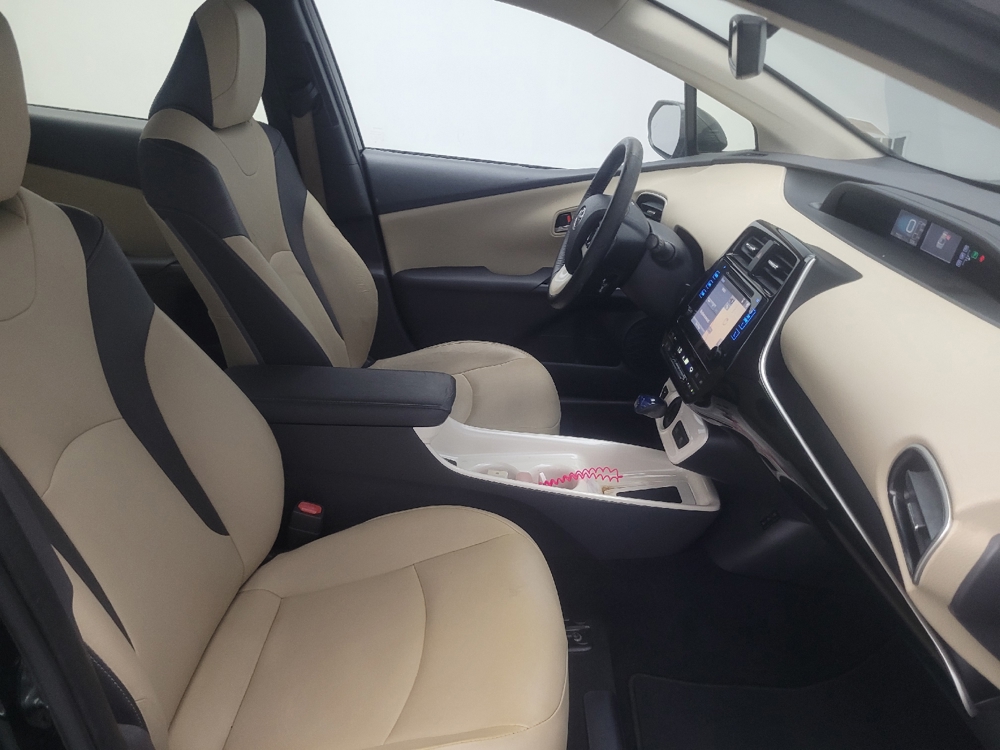 2016 Toyota Prius Four - Photo 16