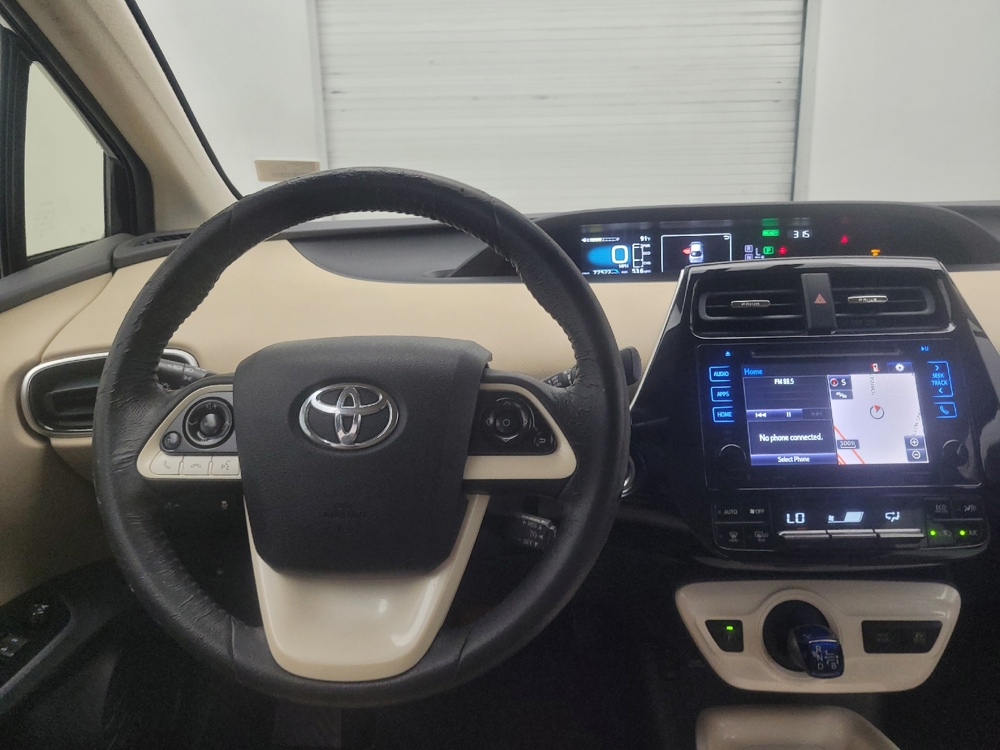 2016 Toyota Prius Four - Photo 17