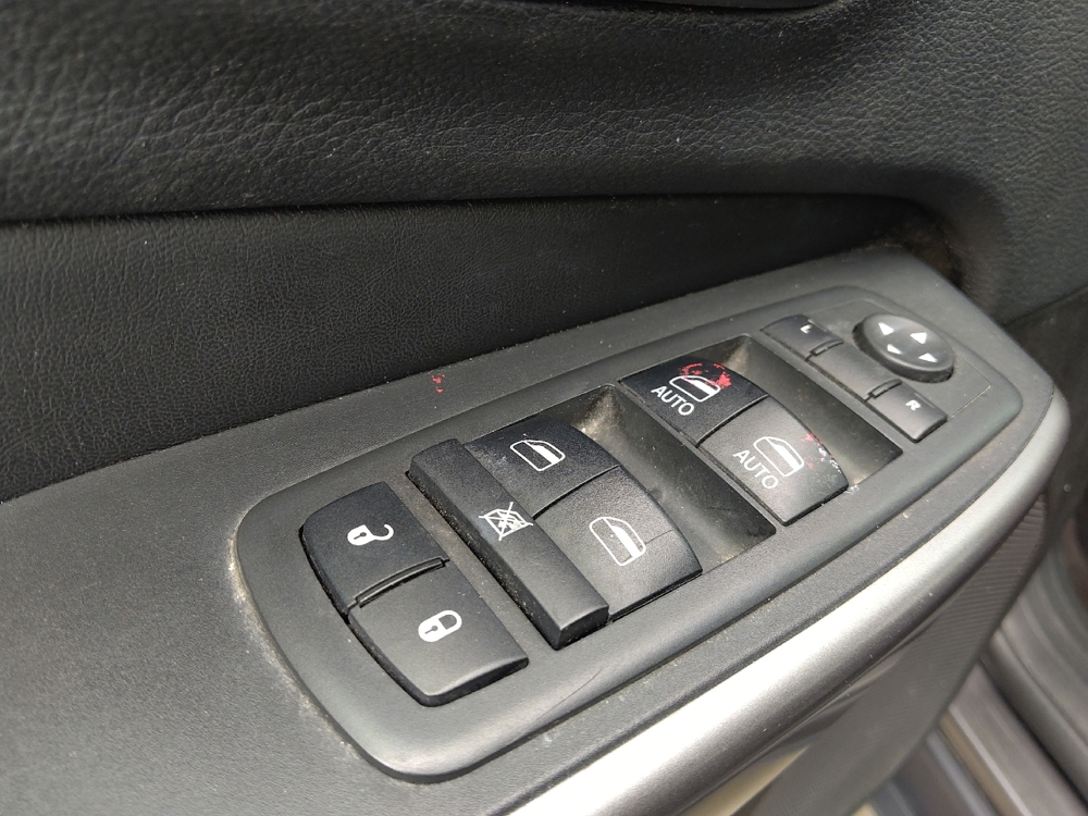 2019 Jeep Cherokee Latitude Plus - Photo 21