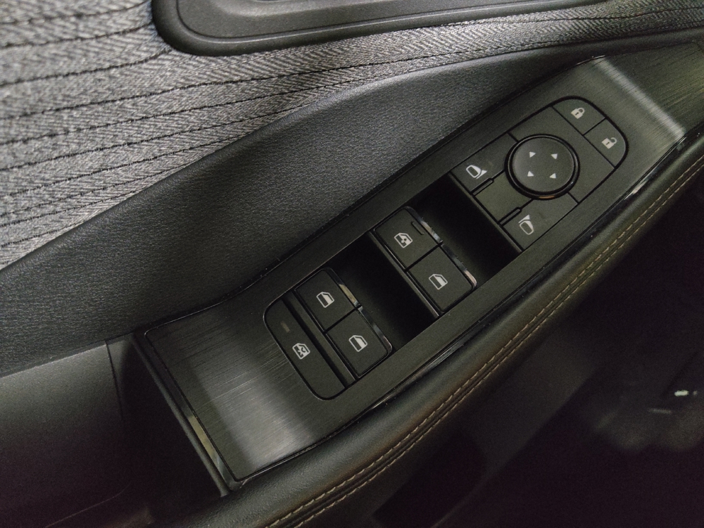 2023 Nissan Rogue SV - Photo 21