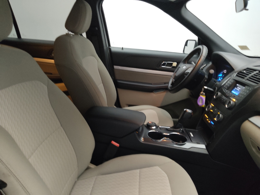 2018 Ford Explorer Base - Photo 16