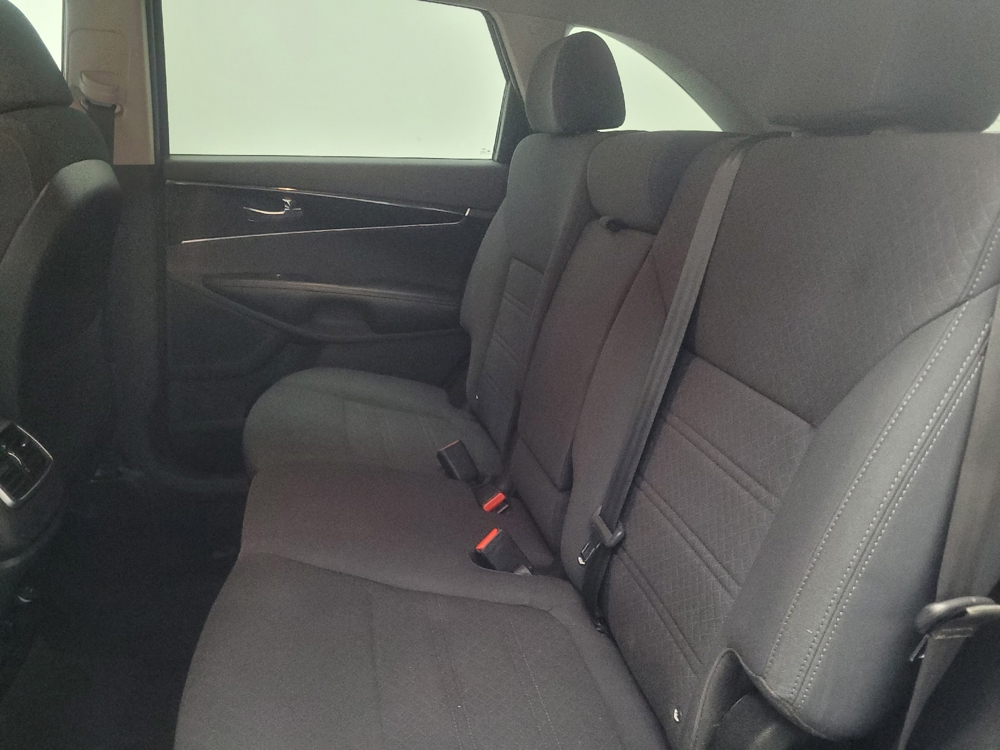 2018 Kia Sorento LX - Photo 14