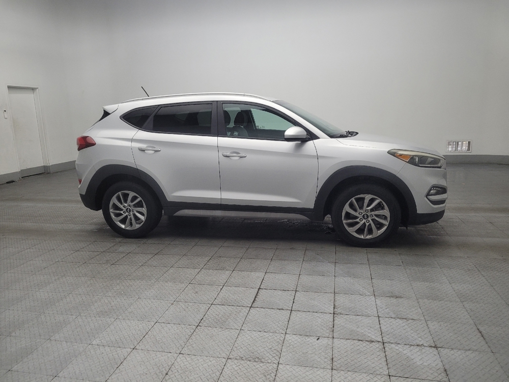2017 Hyundai Tucson SE - Photo 9