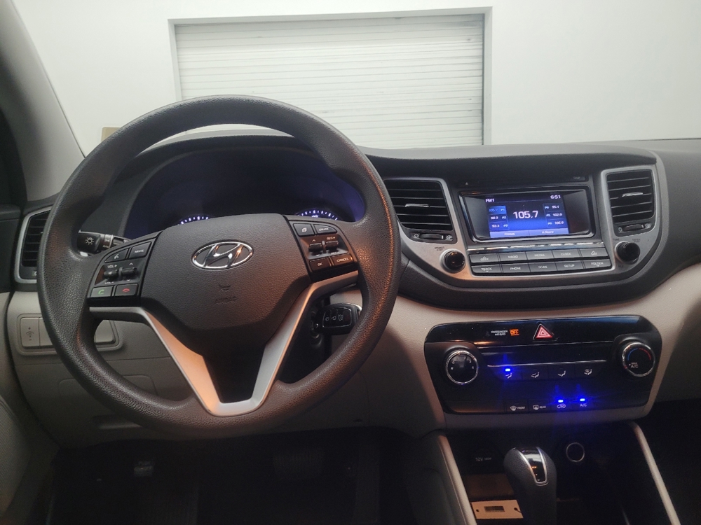 2017 Hyundai Tucson SE - Photo 17