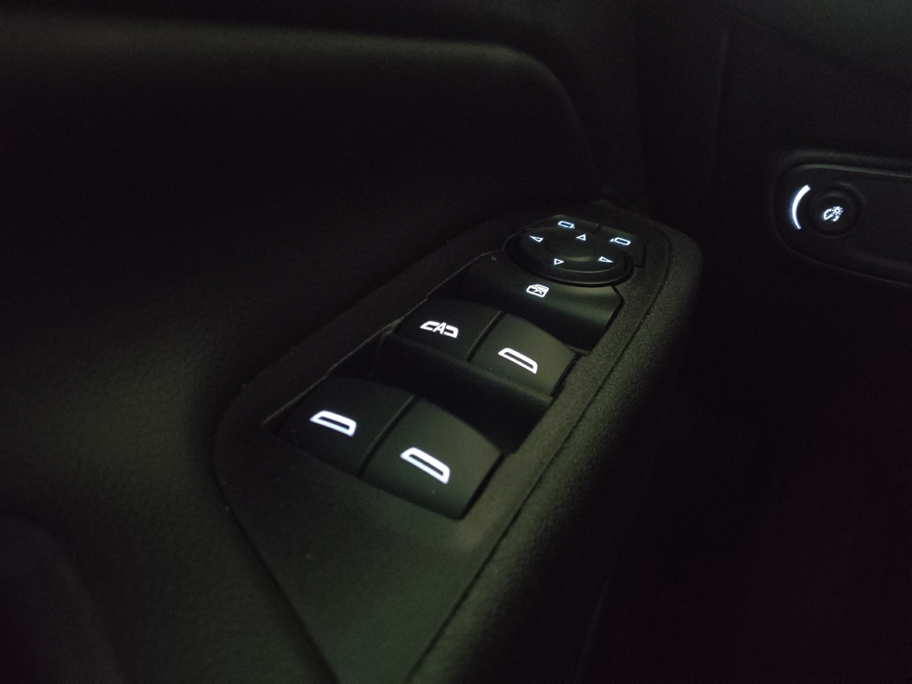 2022 Chevrolet Equinox LT - Photo 21
