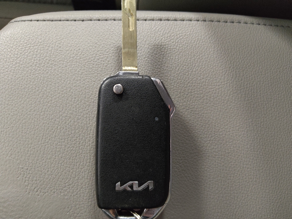 2022 Kia Soul LX - Photo 25