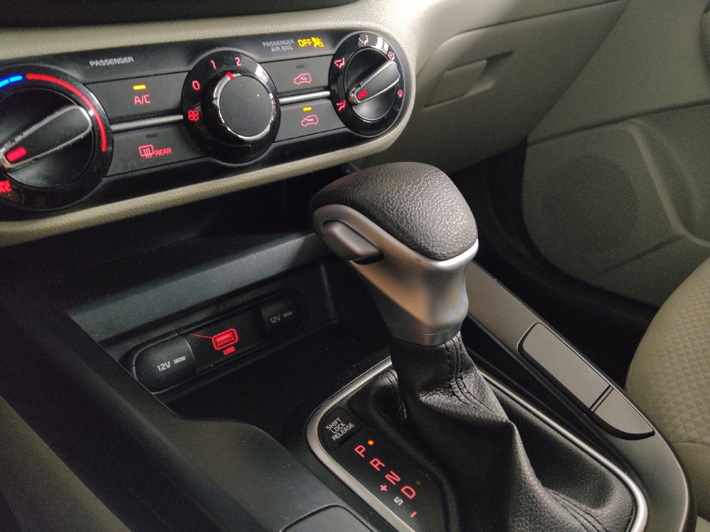 2022 Kia Soul LX - Photo 20
