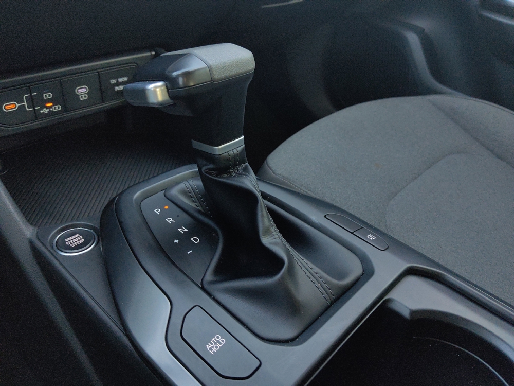 2025 Kia K4 LXS - Photo 20