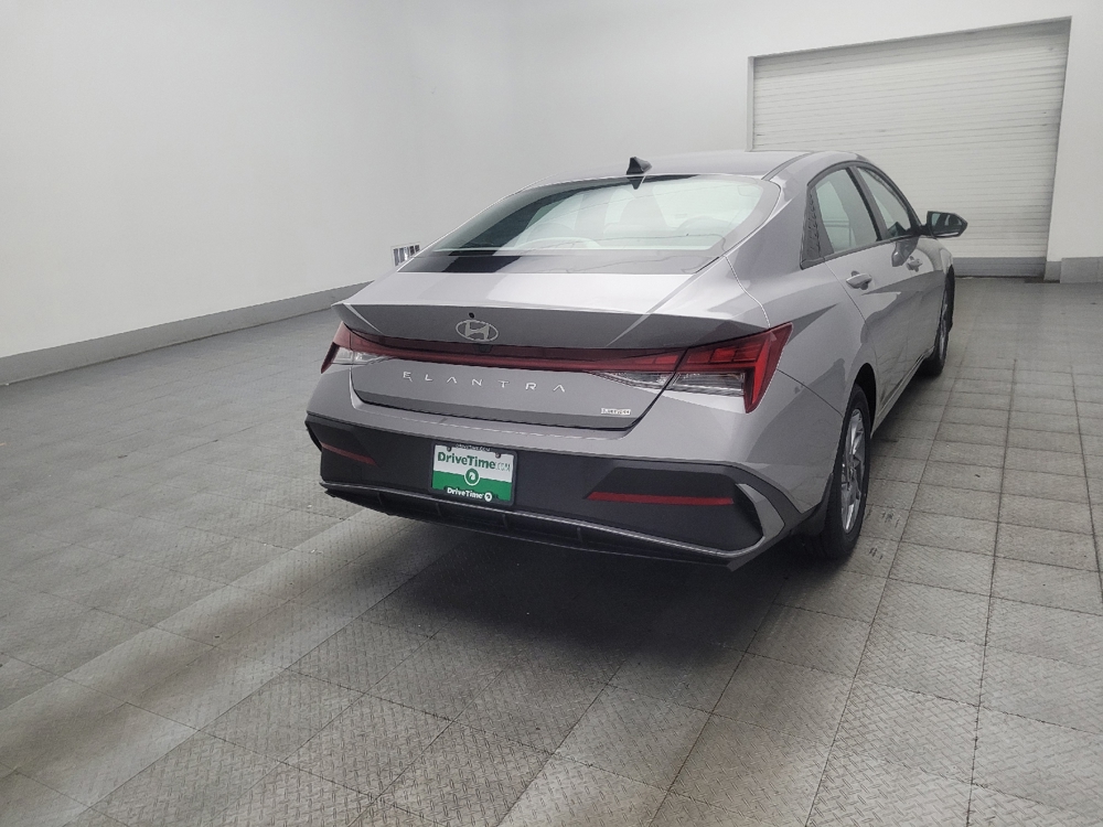 2025 Hyundai Elantra Blue - Photo 7