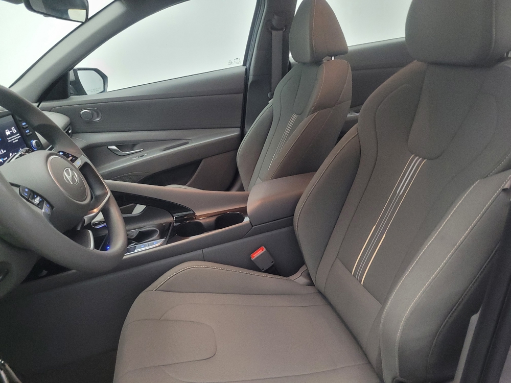 2025 Hyundai Elantra Blue - Photo 13