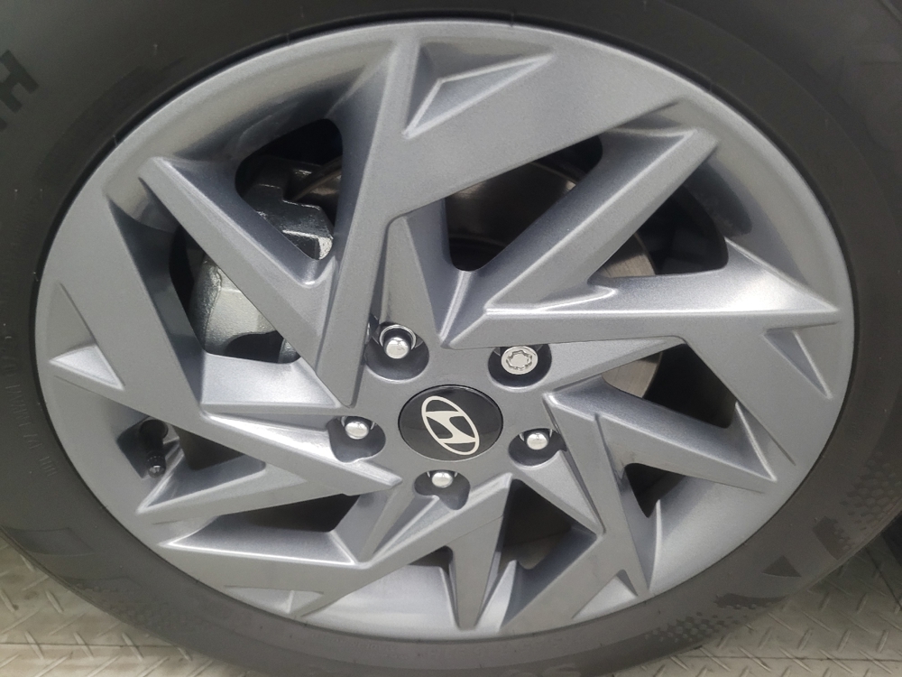 2025 Hyundai Elantra Blue - Photo 24