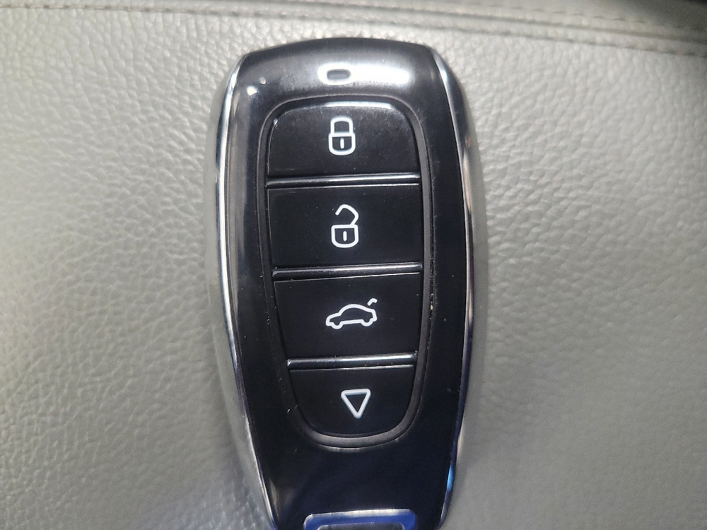 2017 Kia Forte EX - Photo 25