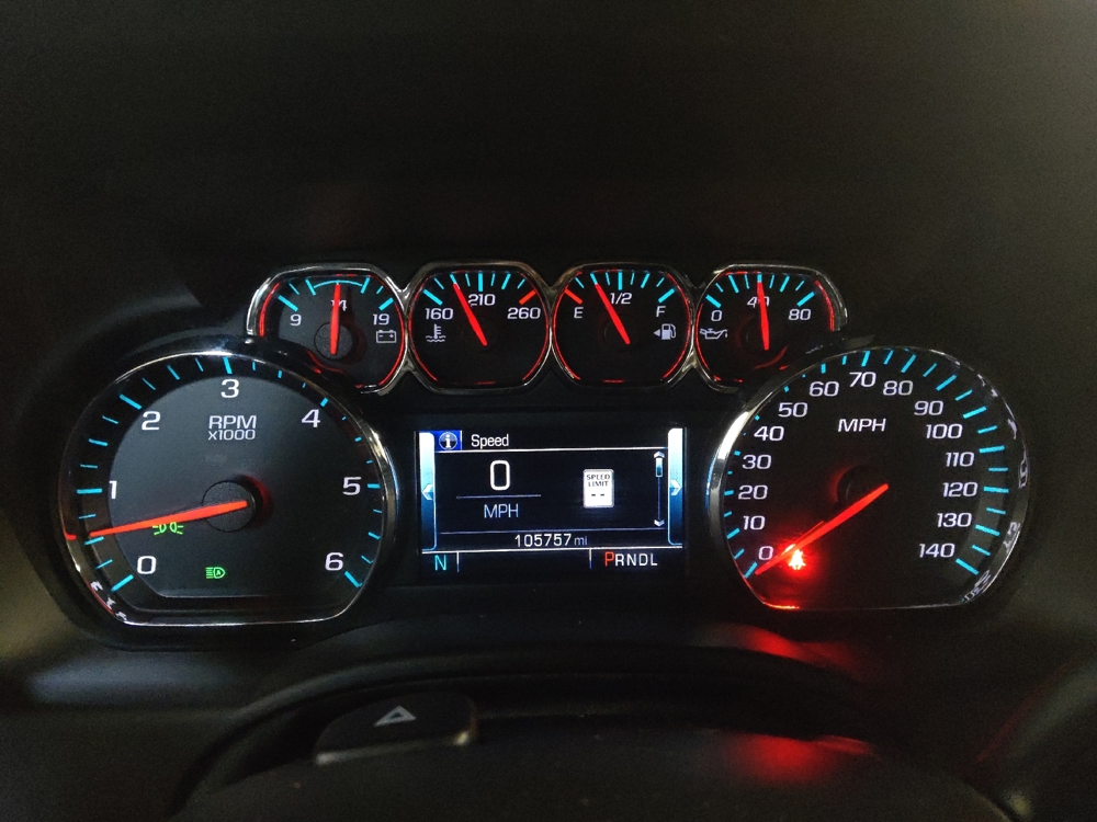 2018 Chevrolet Suburban Premier - Photo 18