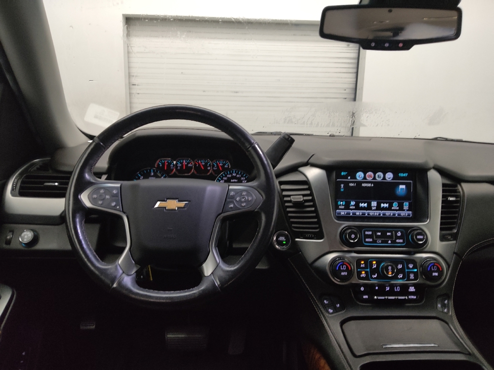 2018 Chevrolet Suburban Premier - Photo 17
