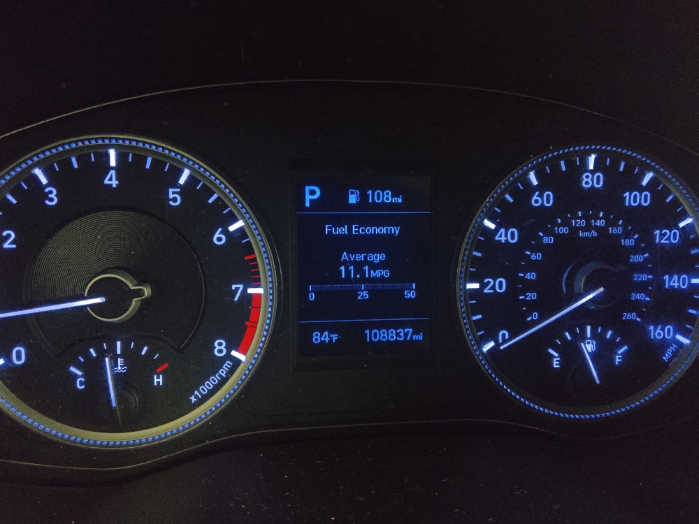 2020 Hyundai Santa Fe SE - Photo 18