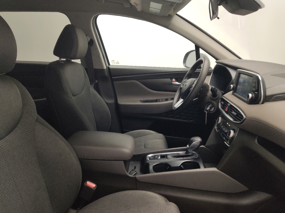 2020 Hyundai Santa Fe SE - Photo 16