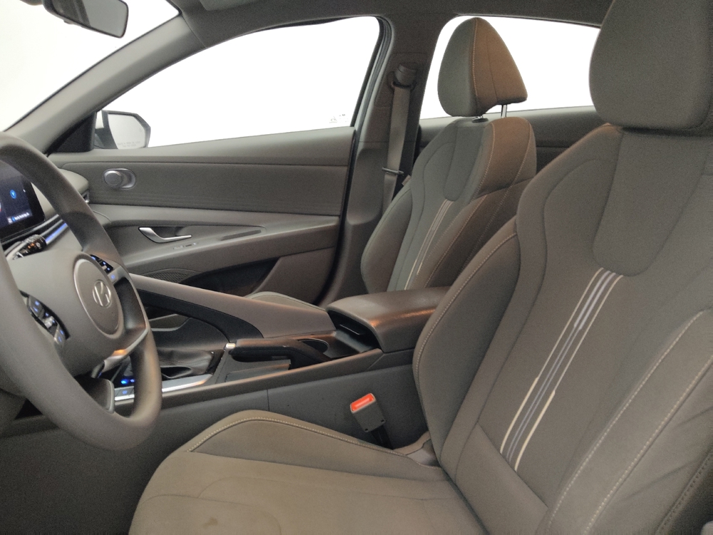 2024 Hyundai Elantra SEL - Photo 13