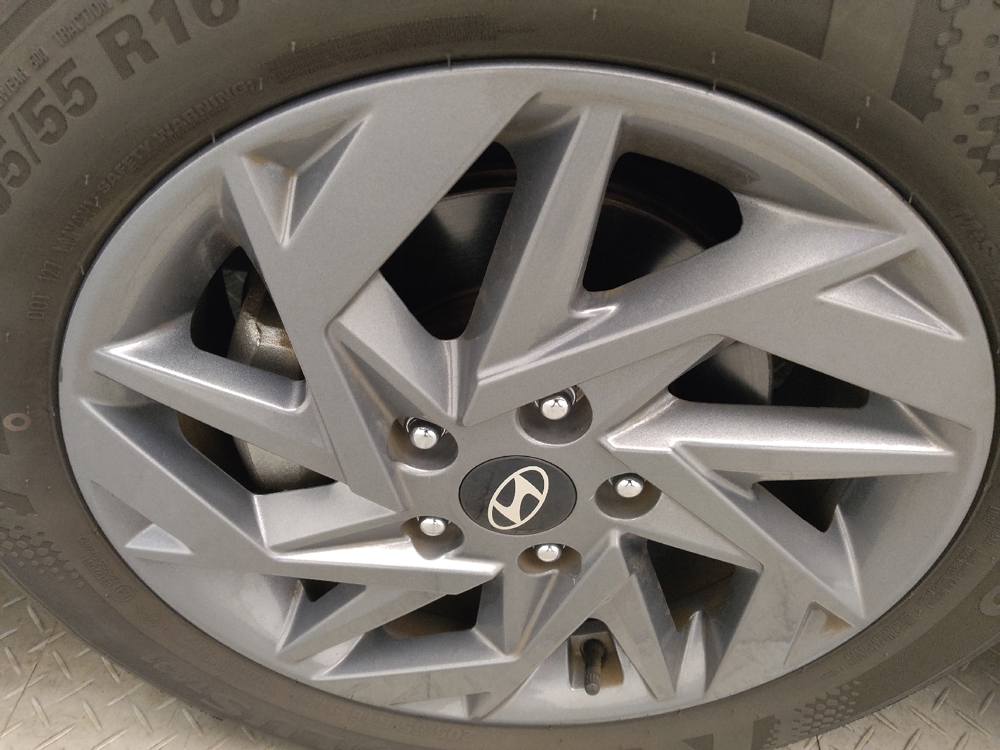2024 Hyundai Elantra SEL - Photo 24