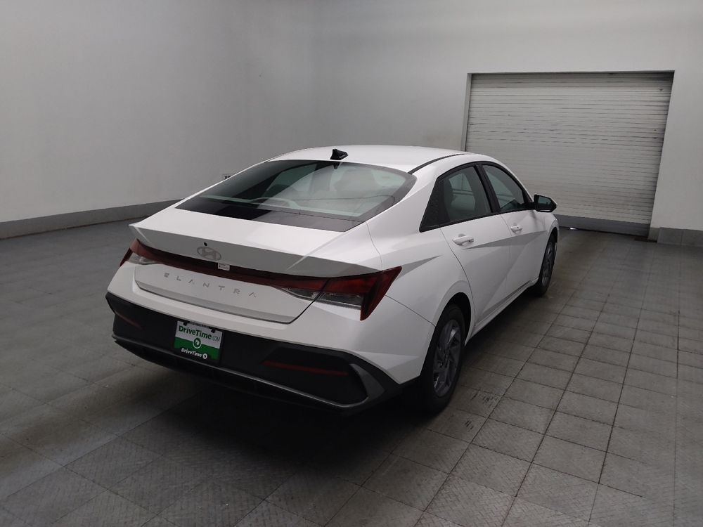 2024 Hyundai Elantra SEL - Photo 7
