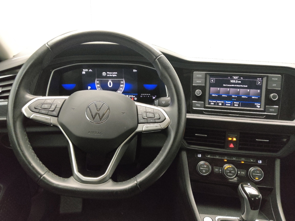 2024 Volkswagen Jetta SE - Photo 17