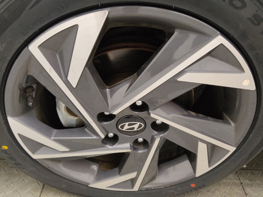 2025 Hyundai Elantra SEL - Photo 24