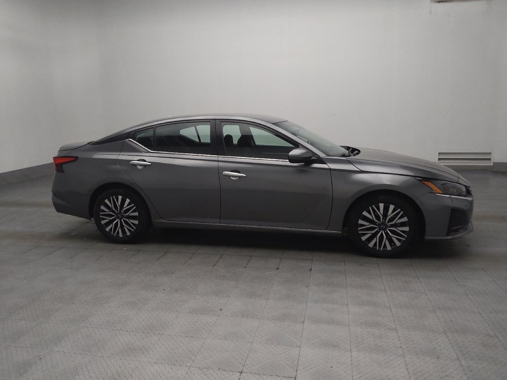 2023 Nissan Altima SV - Photo 9