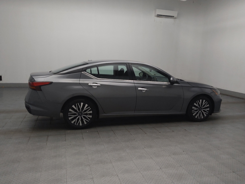 2023 Nissan Altima SV - Photo 8