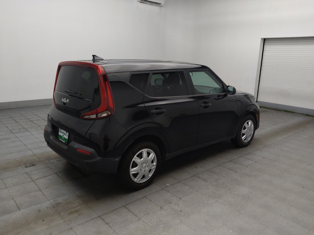 2022 Kia Soul LX - Photo 8
