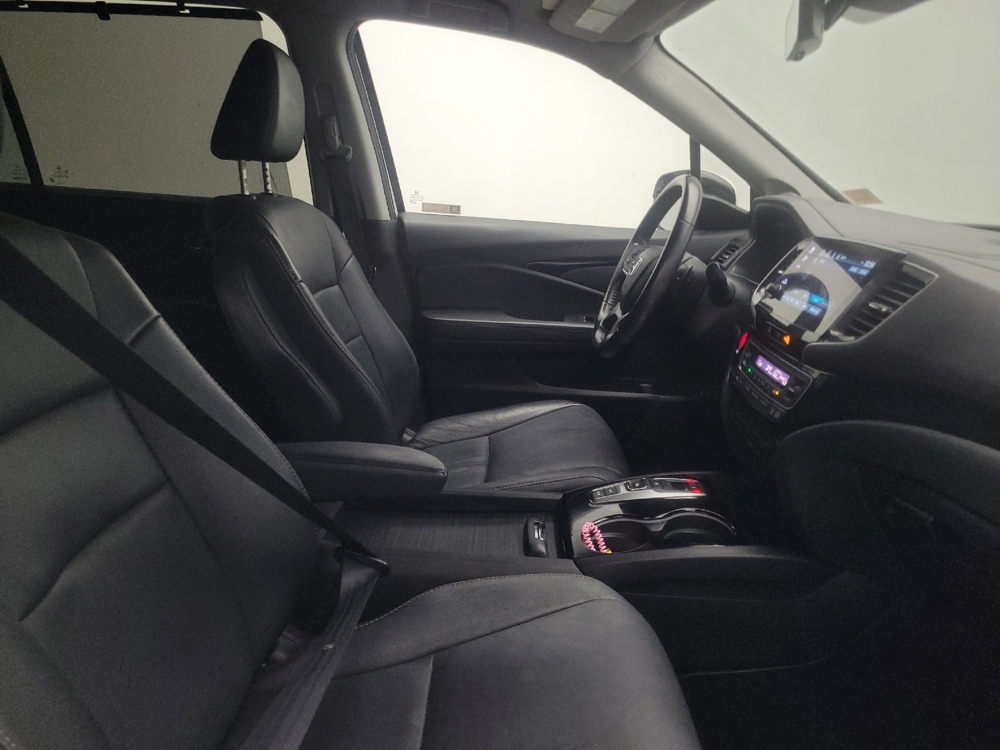 2021 Honda Pilot Touring - Photo 16