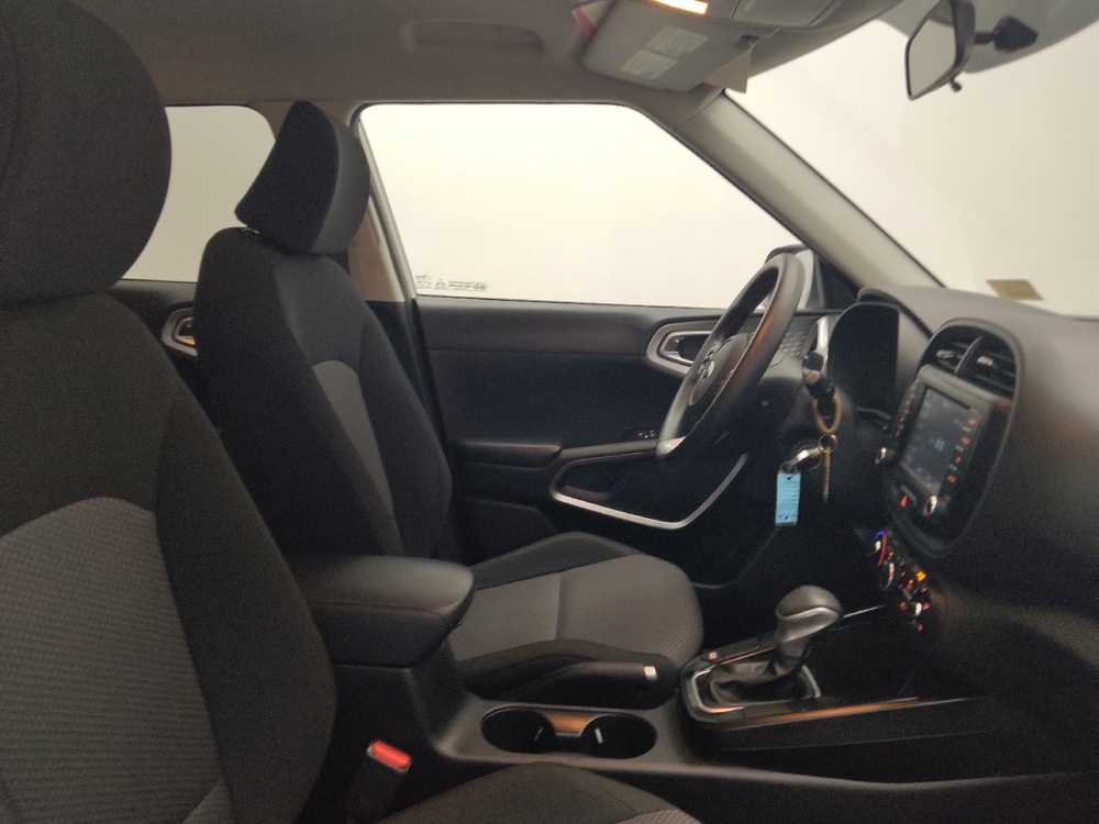 2020 Kia Soul LX - Photo 16