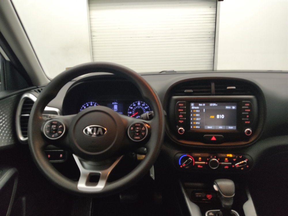 2020 Kia Soul LX - Photo 17