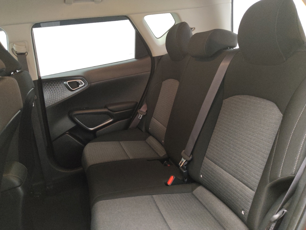 2021 Kia Soul S - Photo 14