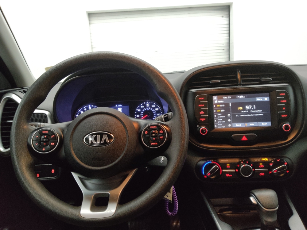 2021 Kia Soul S - Photo 17
