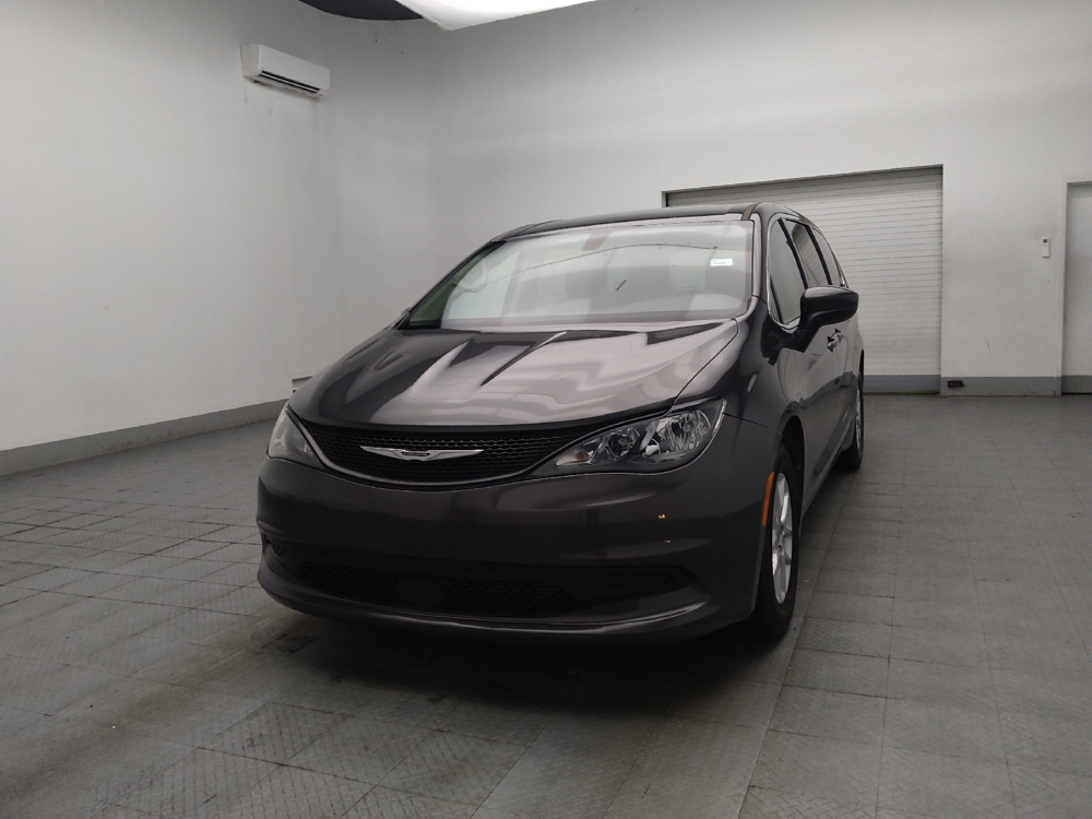 2022 Chrysler Voyager