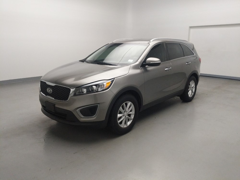 Used 2016 Kia Sorento Driver Front Bumper