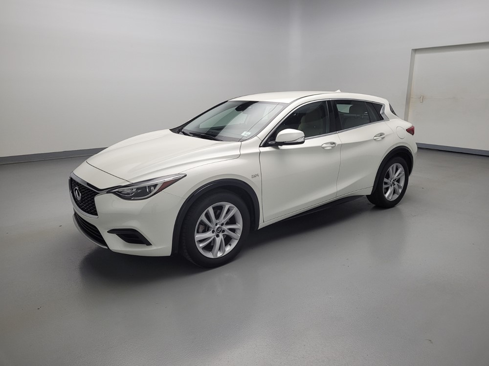 Used 2018 INFINITI Luxury Driver Front Bumper